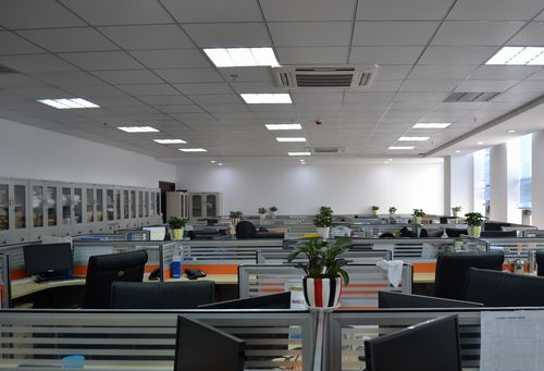 美國航母兩架戰(zhàn)機，相繼墜入南海:化工原料回收公司
